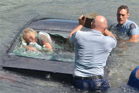 Rescuers find the body of a woman who drowned in。